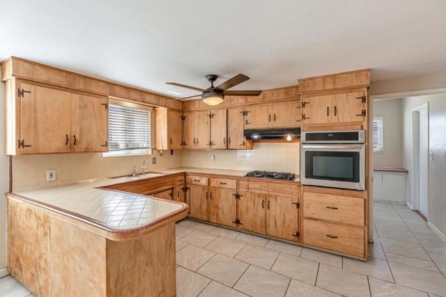 2718 Ferguson Road, Gilroy CA: https://media.crmls.org/mediaz/a90ff783-8c85-42a1-a459-7c8f241cc0bb.jpg