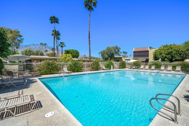 2338 Los Patos Drive, Palm Springs, CA 92264