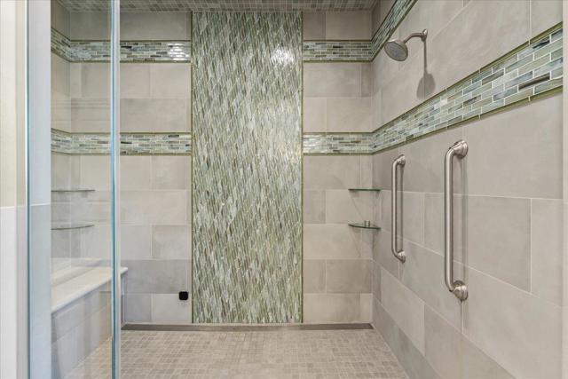 115 Doud Drive, Los Altos CA: https://media.crmls.org/mediaz/a9114038-c501-4801-8bf4-b05e949ea2a5.jpg