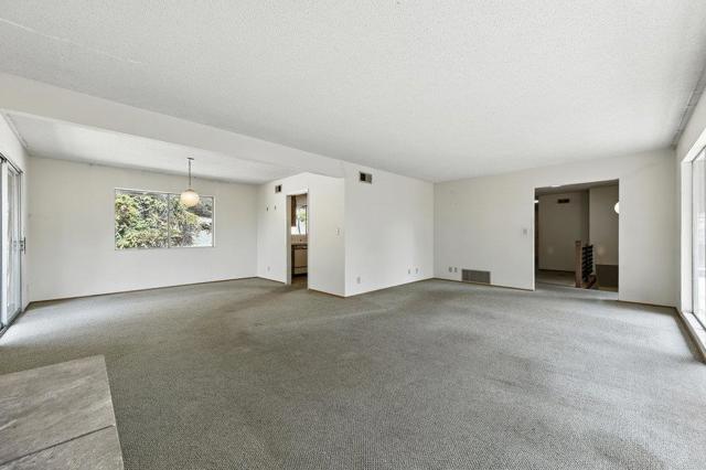 12750 Canario Way, Los Altos Hills CA: https://media.crmls.org/mediaz/a91142aa-b550-49ab-8fd6-809352847861.jpg