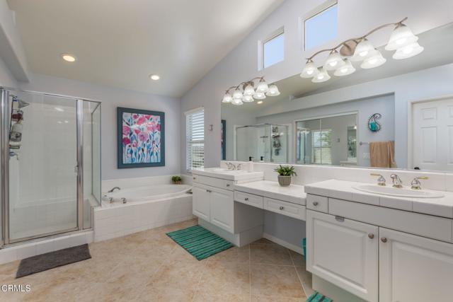 904 Calle Higuera, Camarillo CA: https://media.crmls.org/mediaz/a9118b6f-2d1e-4f46-b957-5bb2e924fa8b.jpg