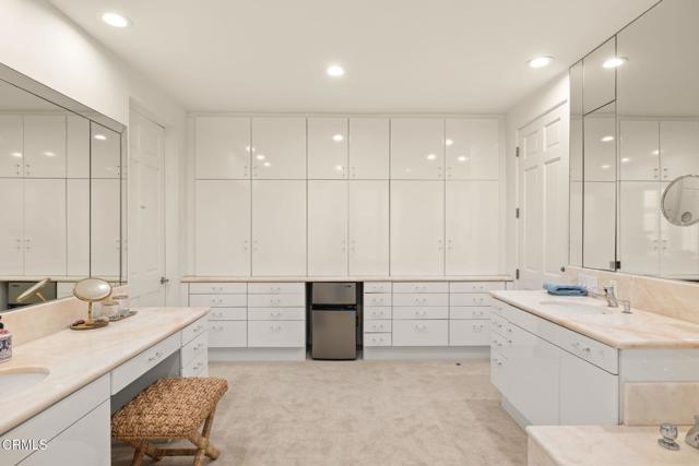 1571 Mandalay Beach Road, Oxnard CA: https://media.crmls.org/mediaz/a911d95d-fb0f-4355-ad93-49c98f713b80.jpg