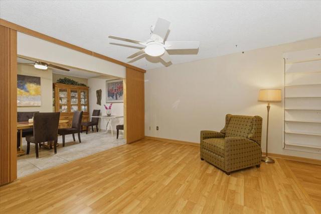 2385 Silver Oak Circle, Palm Springs CA: https://media.crmls.org/mediaz/a912558b-3029-464f-88b2-9123db7f2024.jpg