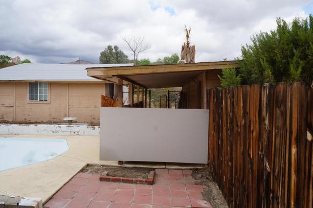 11022 West Drive, Morongo Valley CA: https://media.crmls.org/mediaz/a912fc68-1bb4-4493-be4c-e7c1d4488700.jpg