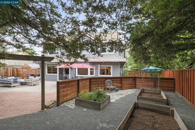 737 Alison Cir, Livermore CA: https://media.crmls.org/mediaz/a913f053-fa04-4c2b-9006-a06793f0b88d.jpg