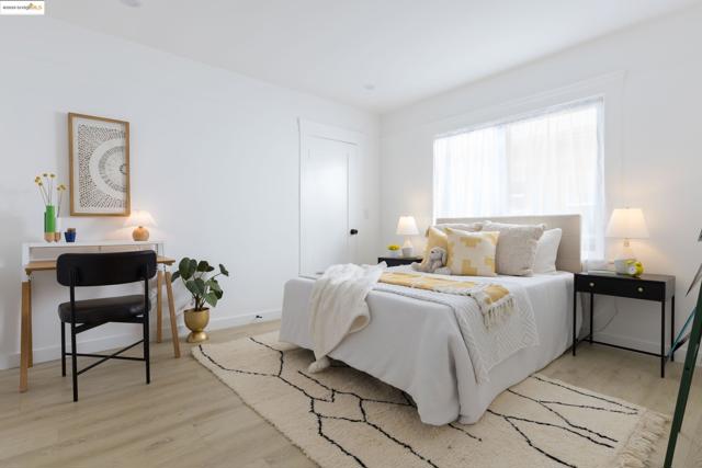 3508 Lyon Ave, Oakland CA: https://media.crmls.org/mediaz/a915336d-3c41-4e72-9f2b-17919f3a169e.jpg