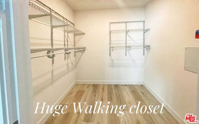 3057 W Pico Boulevard, Los Angeles CA: https://media.crmls.org/mediaz/a9153454-3e9c-4161-a16b-ccf022a16ce0.jpg