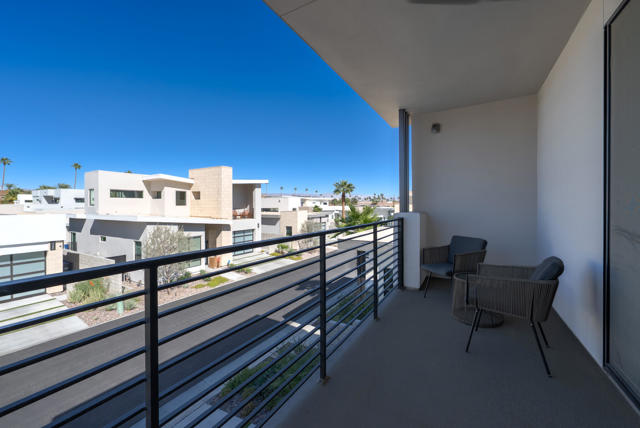 1345 Vue Place, Palm Springs, CA 92262