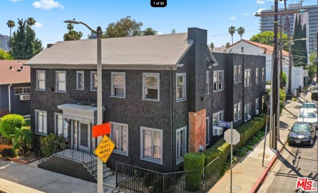 1777 N Gower Street, Los Angeles CA: https://media.crmls.org/mediaz/a9168b88-26d8-49f7-b13b-dc65ce3deb84.jpg