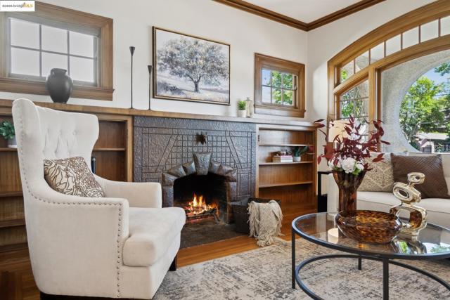 148 Estabrook, San Leandro CA: https://media.crmls.org/mediaz/a91709e0-5da1-419c-9759-95919b71a737.jpg