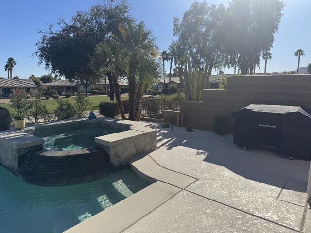 61722 Topaz Drive, La Quinta CA: https://media.crmls.org/mediaz/a917700a-120e-4dd6-abf5-92c7b389e7e1.jpg