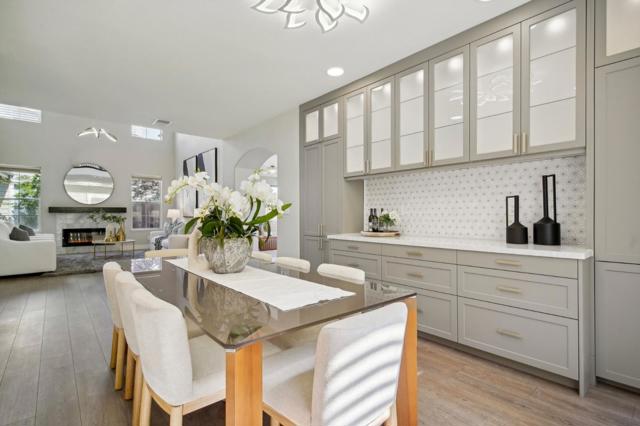 Image 10 of 34 For 998 Governors Bay Drive