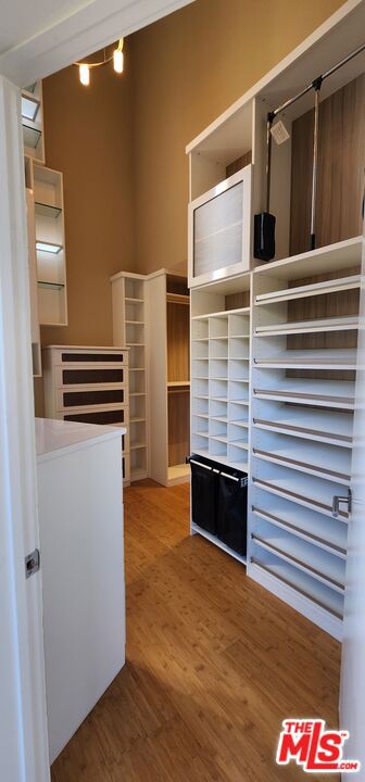 9008 Keith Avenue, West Hollywood CA: https://media.crmls.org/mediaz/a9192ff2-33e8-4552-9825-b51e4a907b0f.jpg