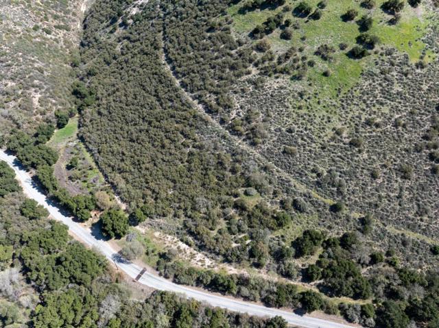 44175 Carmel Valley, Greenfield CA: https://media.crmls.org/mediaz/a91a6e52-41ab-4a3f-8f43-704f4e78bff4.jpg