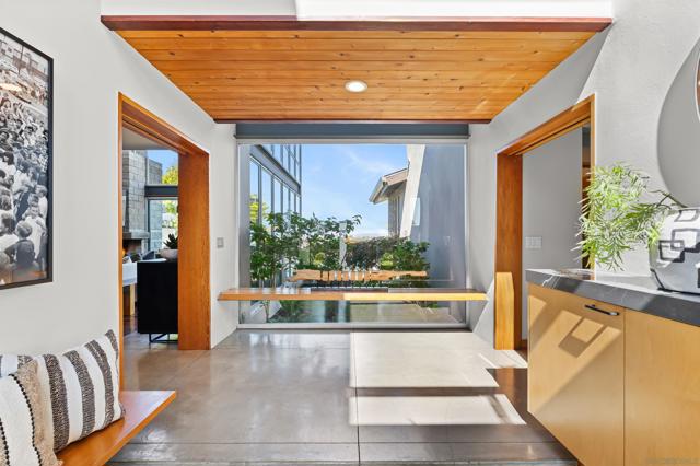 5259 Pacifica Dr, San Diego CA: https://media.crmls.org/mediaz/a91b0b22-45bd-4d74-9ac3-54c62a39216e.jpg