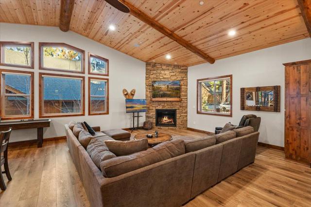 41562 Stone Bridge Road, Big Bear CA: https://media.crmls.org/mediaz/a91b15d3-c1d2-4b70-967f-061540b99ff3.jpg