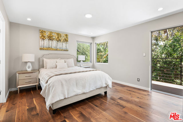 805 Norumbega Drive, Monrovia CA: https://media.crmls.org/mediaz/a91c58f4-56f1-44f6-8a8a-754624f4fabb.jpg