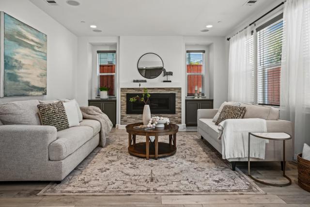 2721 Parkview Way, Marina CA: https://media.crmls.org/mediaz/a91c7ad4-ef99-4462-8fb1-2c084919bf6f.jpg