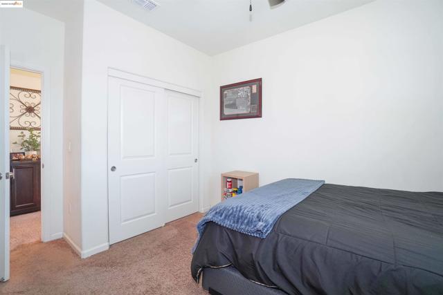 298 McClelland Way, Oakley CA: https://media.crmls.org/mediaz/a91cc2d8-057d-4d22-923a-8ed94515d7f2.jpg