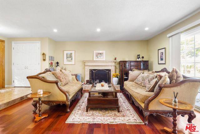 1756 Milano, Montebello CA: https://media.crmls.org/mediaz/a91eb73c-8261-4aac-b28a-3e295e945d23.jpg