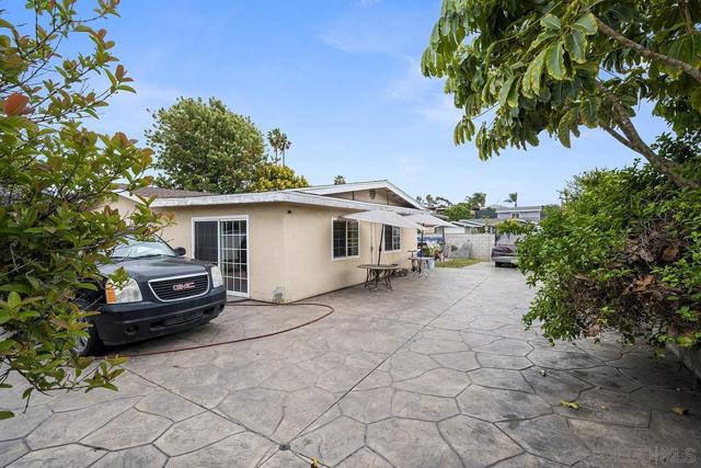 1492 Ilexey Avenue, San Diego CA: https://media.crmls.org/mediaz/a91ec336-b9a9-49f3-9ffb-7c0b9252cc91.jpg