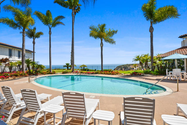 24242 Santa Clara Avenue, Dana Point CA: https://media.crmls.org/mediaz/a91f9e0d-f95c-456f-87cf-710c15a26dd3.jpg