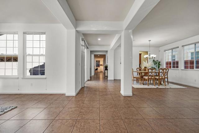 134 N Menlo Park Street, Mountain House CA: https://media.crmls.org/mediaz/a920baea-133d-4dbc-909f-9838832fbc22.jpg