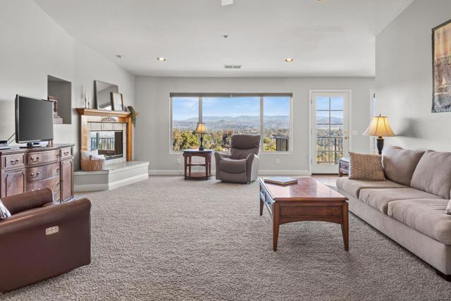 Image 3 of 31 For 1033 Via Contenta