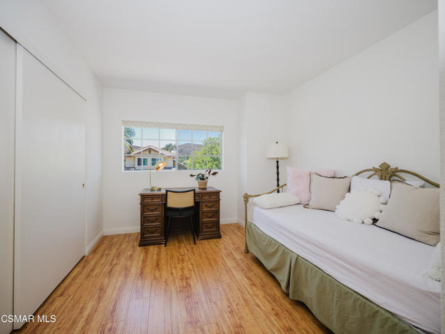 552 Fairfield Road, Simi Valley CA: https://media.crmls.org/mediaz/a9223d0a-987a-4bfa-9527-4c35c0d1e7fd.jpg