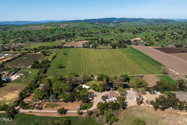 Detail Gallery Image 2 of 75 For 3325 Figueroa Mountain Rd, Los Olivos,  CA 93441 - 3 Beds | 3/2 Baths