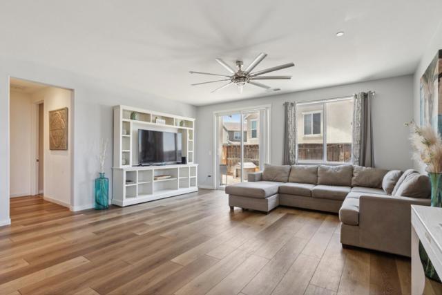410 Thistle Court, Hollister CA: https://media.crmls.org/mediaz/a92474b2-5c17-4a14-9370-131ceca2475d.jpg