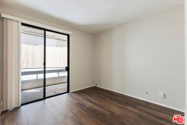 4641 Fulton Avenue, Sherman Oaks CA: https://media.crmls.org/mediaz/a9251e91-44b7-4ec7-ac4c-4e71950818a5.jpg