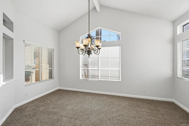Detail Gallery Image 12 of 71 For 1351 Graham Pl, Escondido,  CA 92026 - 4 Beds | 2/1 Baths