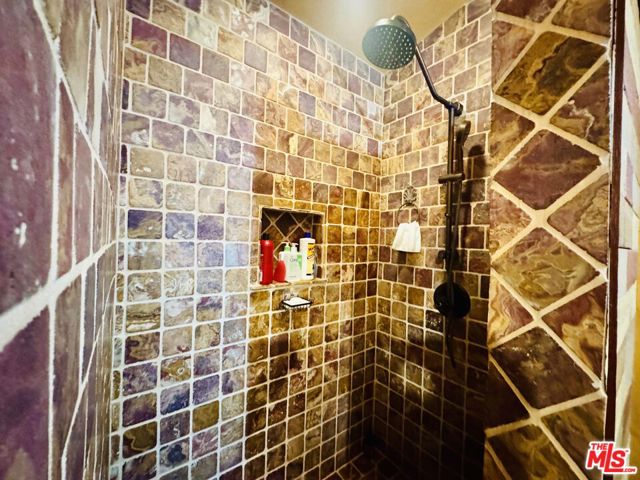 539 Lakewood Lane, Big Bear CA: https://media.crmls.org/mediaz/a92715c9-26b1-481e-be17-d74afdc80703.jpg