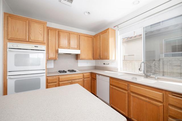 Image 18 of 35 For 3682 Torrey View Ct