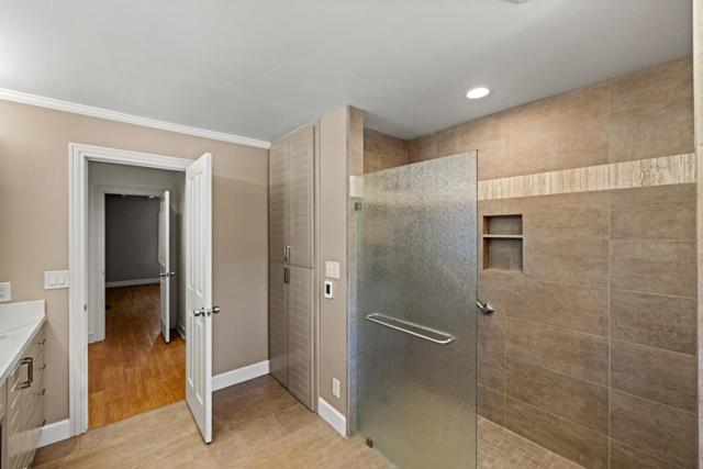 25401 Markham Lane,  CA: https://media.crmls.org/mediaz/a927c9a6-d1e5-4140-8fd6-11ac30f7b1fb.jpg