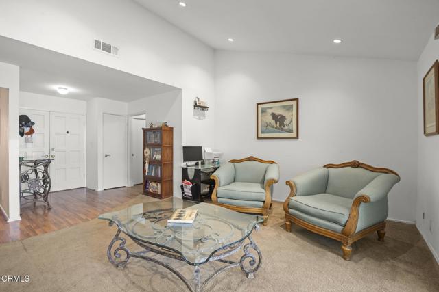170 N Linden Drive, Ventura CA: https://media.crmls.org/mediaz/a92852c1-4d6a-47f4-bc44-521c6f0c0df5.jpg