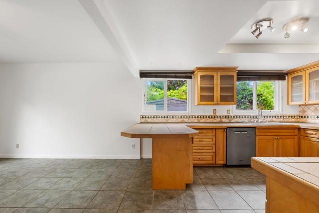 1091 Century Drive, Napa CA: https://media.crmls.org/mediaz/a929aa7b-0482-4ec0-b17e-2d411ef69f5d.jpg