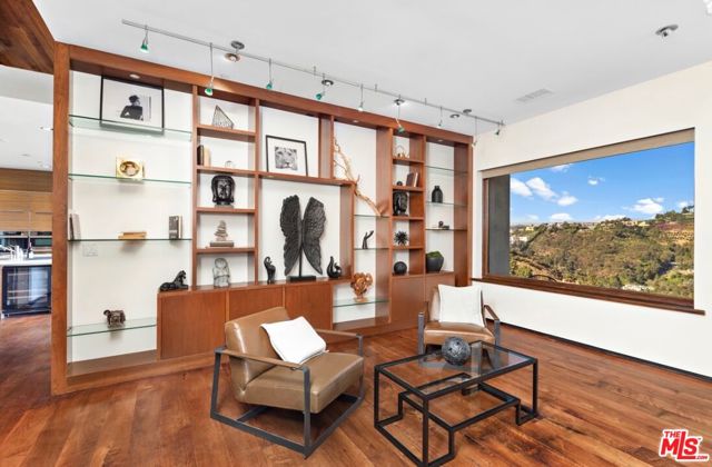 1018 Stradella Road, Los Angeles CA: https://media.crmls.org/mediaz/a929f1ab-a3de-4a30-a529-644b958a28d0.jpg