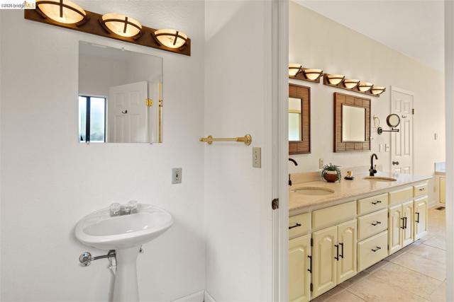 Image 30 of 60 For 6065 Dimm Way