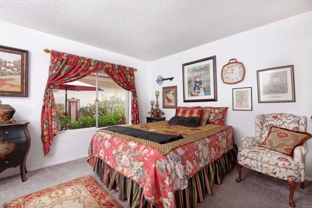 Detail Gallery Image 8 of 21 For 1644 Forestdale Dr, Encinitas,  CA 92024 - 3 Beds | 2 Baths