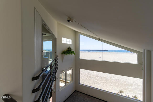 Detail Gallery Image 30 of 42 For 3405 Ocean Dr, Oxnard,  CA 93035 - 3 Beds | 2/1 Baths