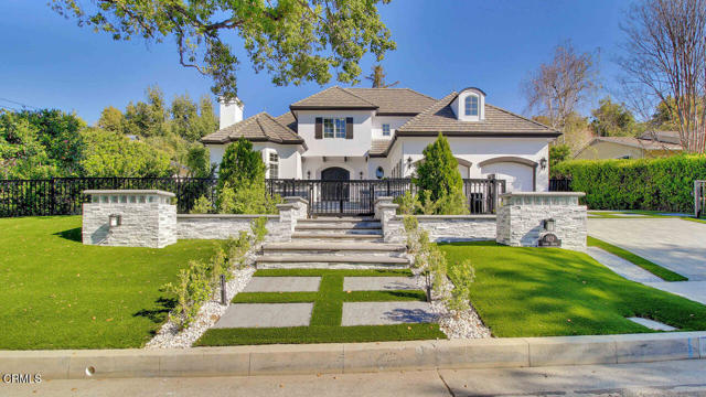 1929 Lyans Drive, La Canada Flintridge CA: https://media.crmls.org/mediaz/a92db1b1-6224-4f3c-88e5-2f7e2e0a2ed4.jpg