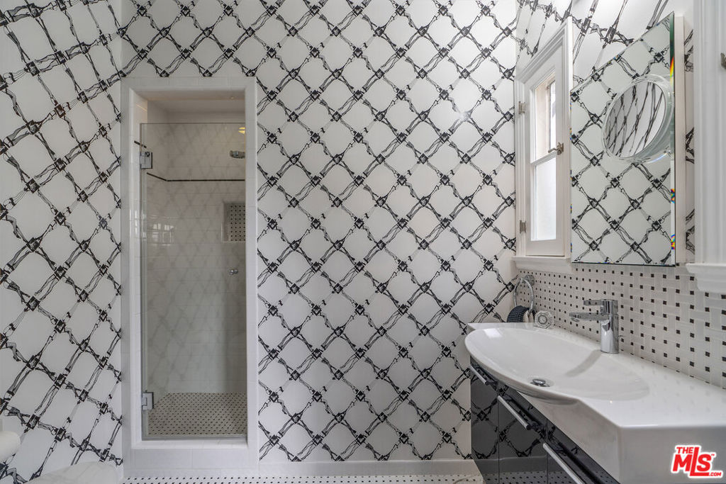 MLS #25604711 image #11