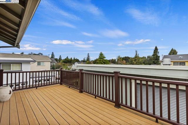 1672 Crescent Avenue, Castro Valley CA: https://media.crmls.org/mediaz/a92e7bf5-b83f-4e6c-bf45-126e2c3e175c.jpg