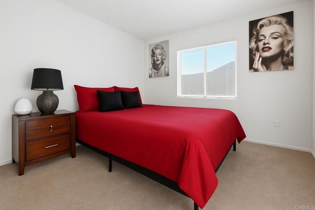 Detail Gallery Image 15 of 30 For 1262 Allegiance Ave, Hemet,  CA 92543 - 4 Beds | 2/1 Baths