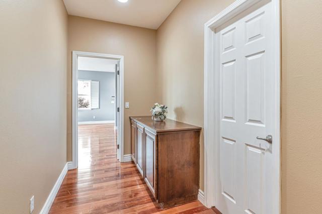 9632 Cherrywood Court, Gilroy CA: https://media.crmls.org/mediaz/a92f1e7a-2503-4aec-9f98-72d1f04d9e4a.jpg