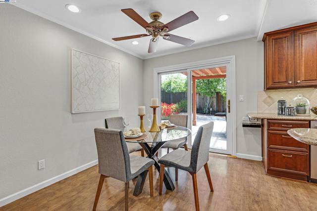 7777 Crossridge Rd, Dublin CA: https://media.crmls.org/mediaz/a92f75b5-1475-4e0e-8b81-1dddd14e1ff3.jpg