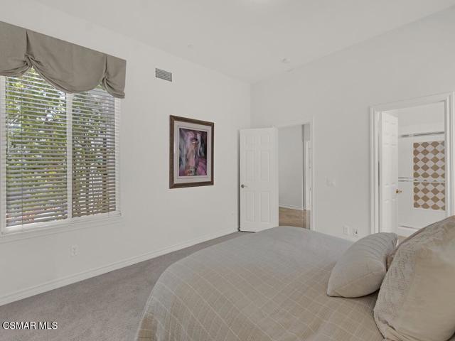 5455 Via Olas, Newbury Park CA: https://media.crmls.org/mediaz/a92fe09c-042b-47c5-895b-840f72846836.jpg