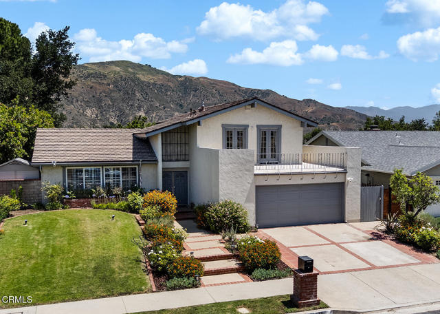 18845 Braemore Road, Porter Ranch CA: https://media.crmls.org/mediaz/a92fee6e-5b4a-4ef2-9cde-f73961c73516.jpg